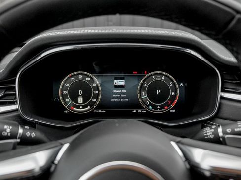 New 2026 Jaguar F-PACE R-Dynamic S image 12