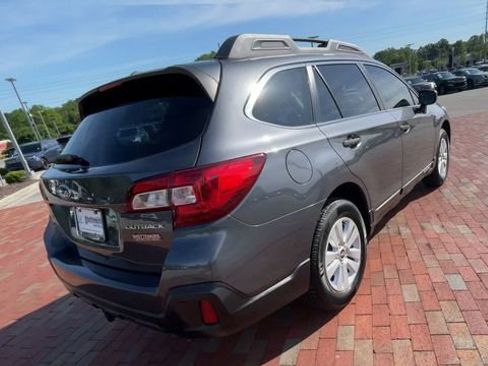 Used 2019 Subaru Outback 2.5i AWD/4WD image 9