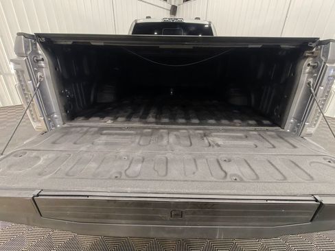 Used 2020 Ford F350 Platinum w/ FX4 Off-Road Package AWD/4WD image 33