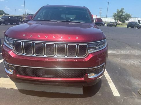 Used 2022 Jeep Wagoneer Series I w/ Convenience Group I AWD/4WD image 2