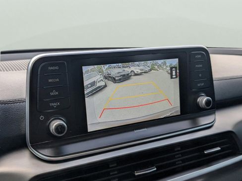 Used 2020 Kia Telluride S w/ S 8 Passenger Seating Package image 38