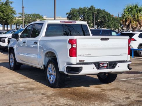 Certified 2022 Chevrolet Silverado 1500 Custom RWD image 5