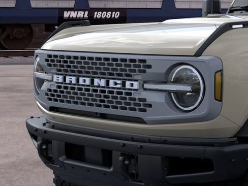 New 2026 Ford Bronco Badlands AWD/4WD image 19