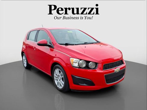 Used 2016 Chevrolet Sonic LT w/ Fun and Sun Package FWD image 1
