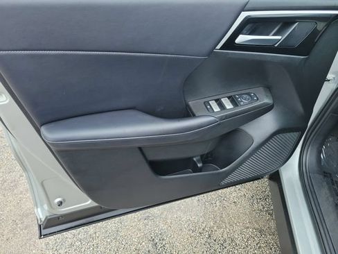 Used 2024 Mitsubishi Outlander SE FWD image 23