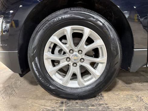 Used 2021 Chevrolet Equinox LS AWD/4WD image 10