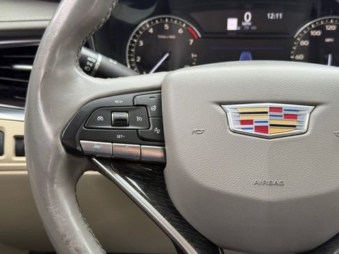 Used 2020 Cadillac XT6 Premium Luxury image 25