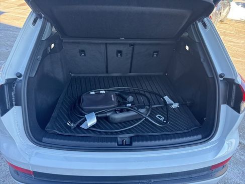 Used 2022 Audi Q4 e-tron Premium Plus image 24