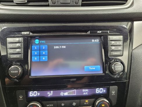 Used 2015 Nissan Rogue SV w/ SV Premium Package FWD image 25