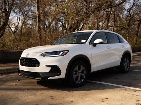 Certified 2026 Honda HR-V LX image 5