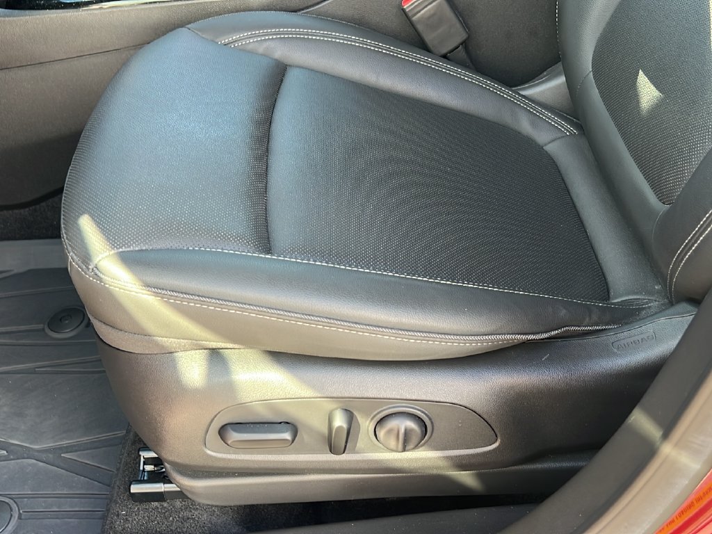 Used 2024 Buick Encore GX Sport Touring w/ Experience Buick Package FWD image 16