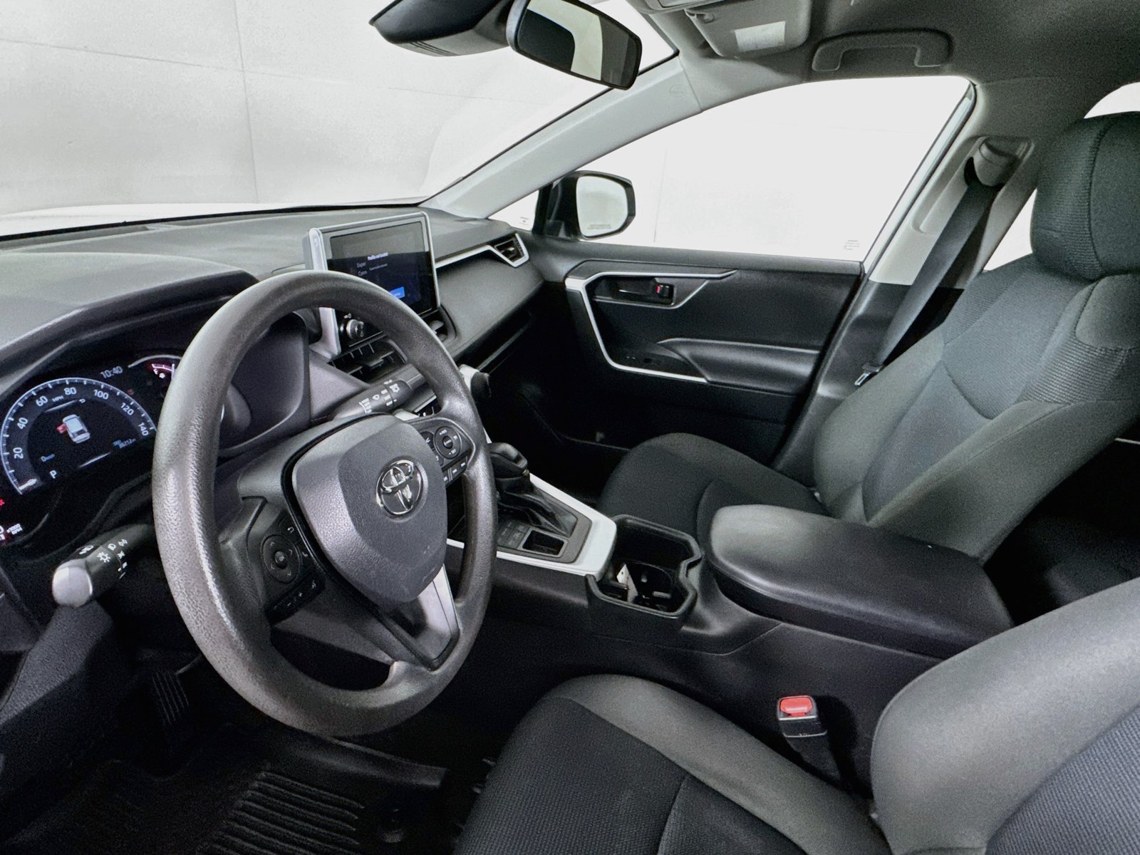 Certified 2023 Toyota RAV4 LE AWD/4WD image 10
