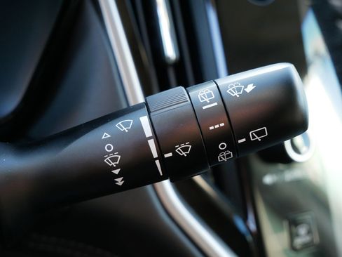 Used 2024 Subaru Outback Premium image 33