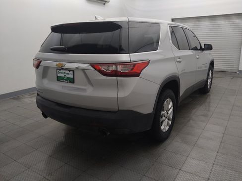 Used 2020 Chevrolet Traverse LS FWD image 9