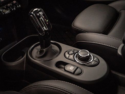 Used 2024 MINI Cooper SE image 37