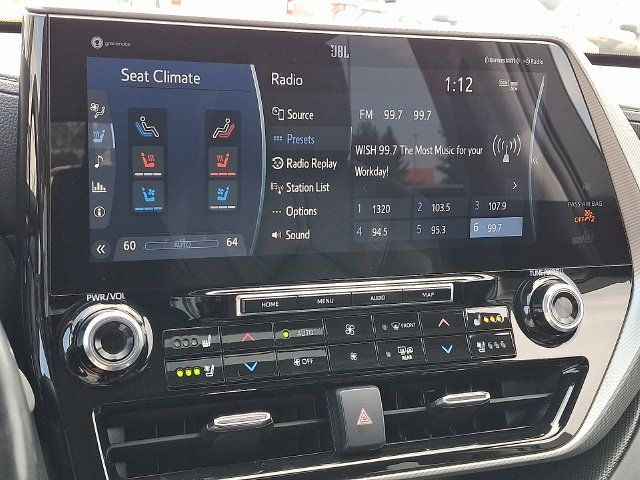 Used 2020 Toyota Highlander Platinum AWD/4WD image 16