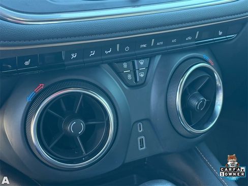 Used 2022 Chevrolet Blazer Premier w/ Driver Confidence II Package image 21