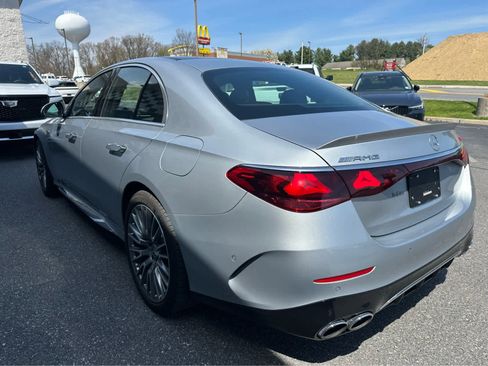 Used 2025 Mercedes-Benz E 53 AMG e 4MATIC Sedan image 5