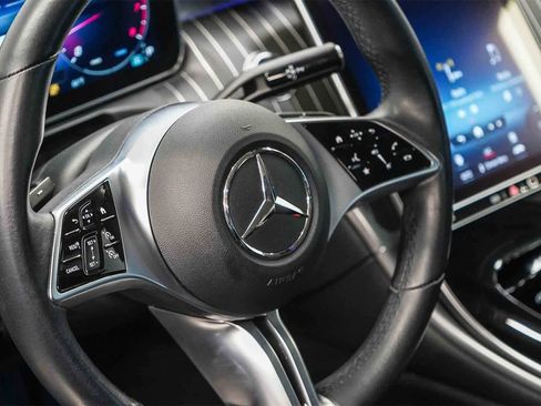 Used 2023 Mercedes-Benz C 300 Sedan image 21