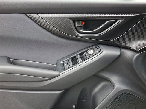 Used 2023 Subaru Crosstrek 2.0i Premium image 13