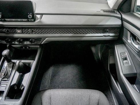 Used 2023 Honda Accord LX image 28