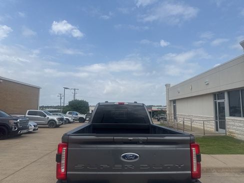 Used 2024 Ford F350 Lariat w/ FX4 Off-Road Package AWD/4WD image 5