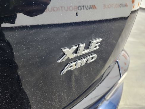 Used 2018 Toyota RAV4 XLE w/ Plus Extra Value Package image 22