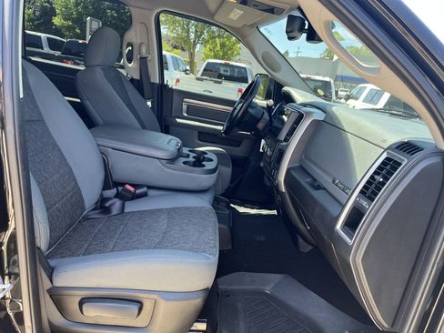 Used 2018 RAM 2500 Big Horn AWD/4WD image 29