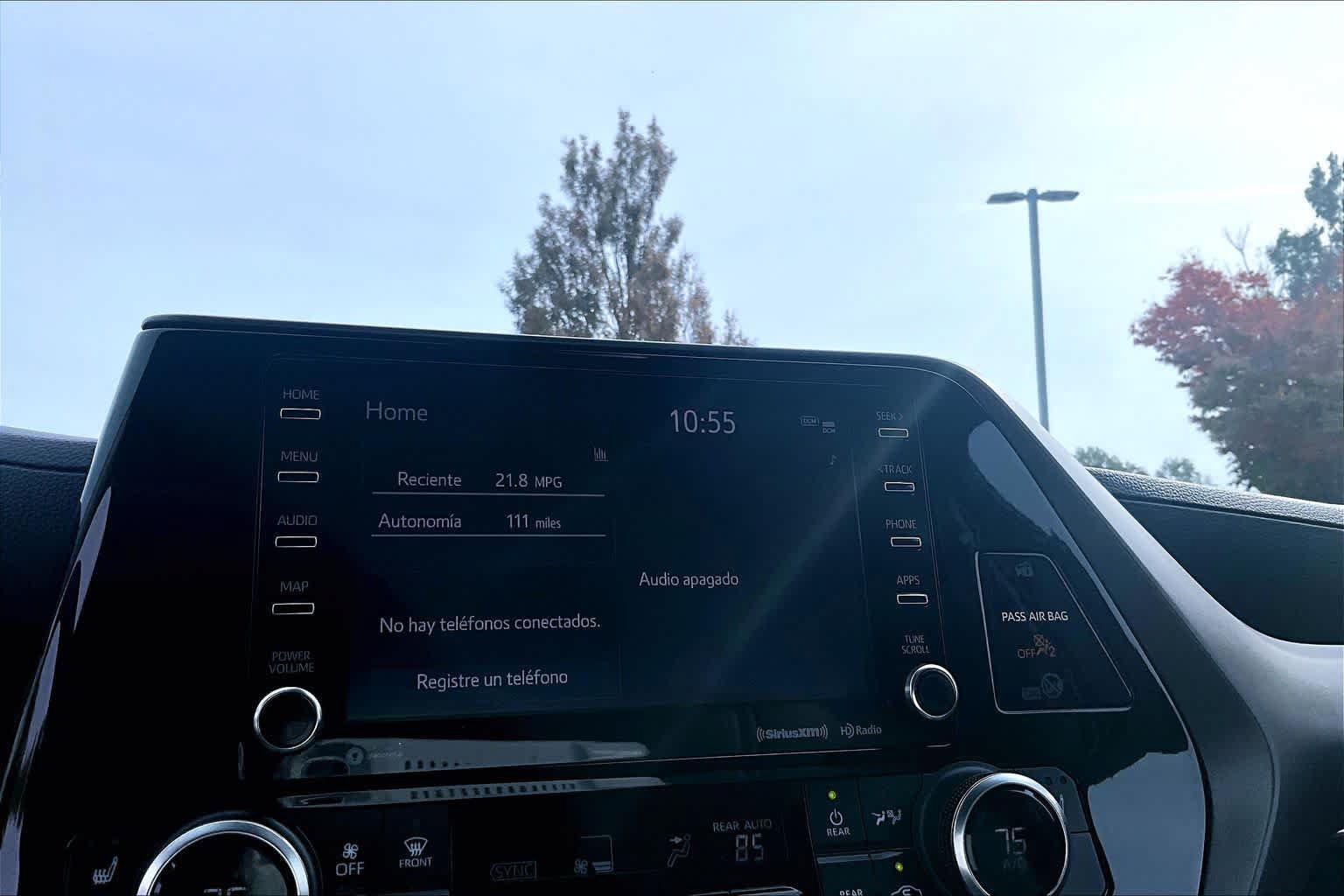 Used 2022 Toyota Highlander XLE AWD/4WD image 33
