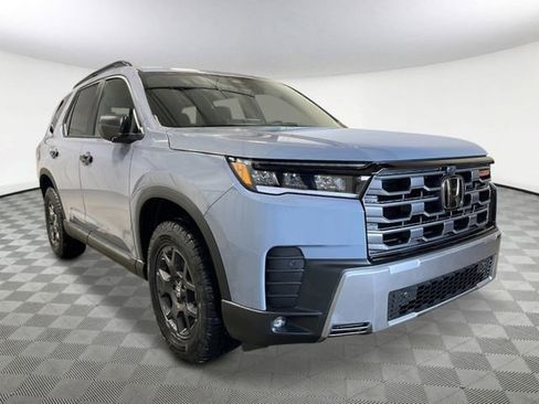 New 2026 Honda Pilot TrailSport image 8