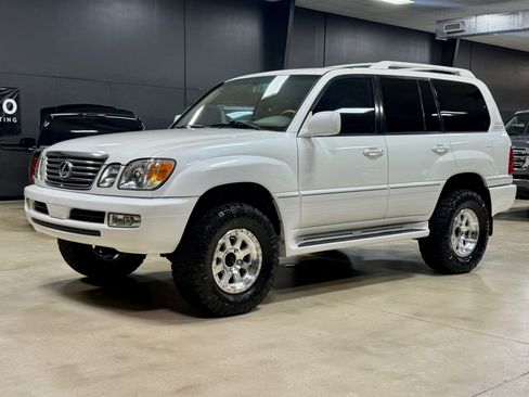 Used 2006 Lexus LX 470 4WD w/ Preferred Accessory Pkg image 1