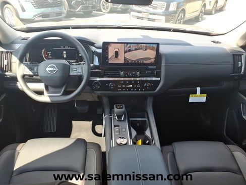 New 2026 Nissan Pathfinder SL AWD/4WD image 11