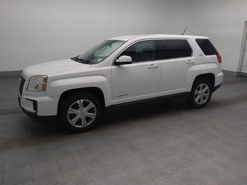 Used 2017 GMC Terrain SLE AWD/4WD image 2