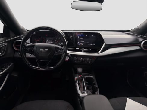 Used 2024 Chevrolet Trax RS w/ Driver Confidence Package FWD image 14