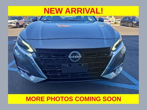 Used 2025 Nissan Altima 2.5 SL image 1