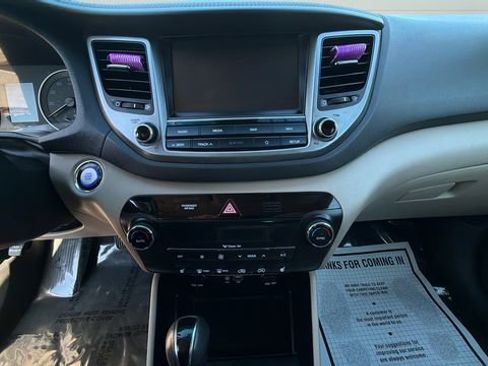 Used 2018 Hyundai Tucson SEL Plus w/ Cargo Package image 12