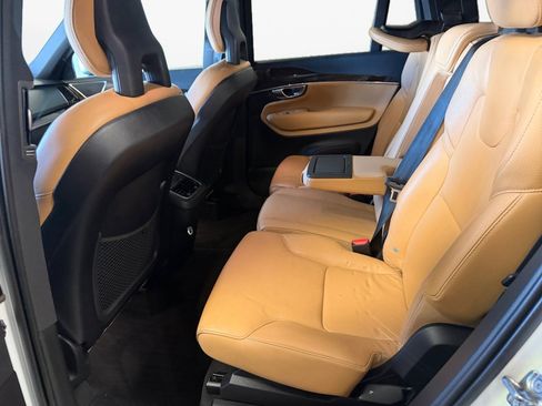 Used 2017 Volvo XC90 T6 Momentum w/ Vision Package AWD/4WD image 16