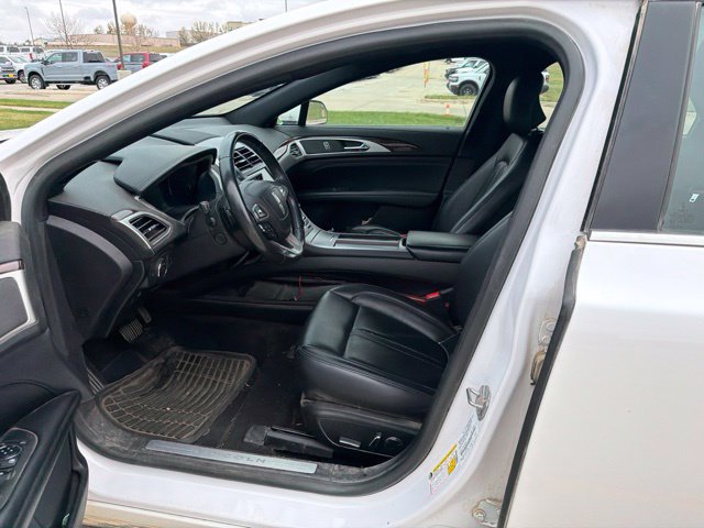 Used 2019 Lincoln MKZ Reserve FWD image 9