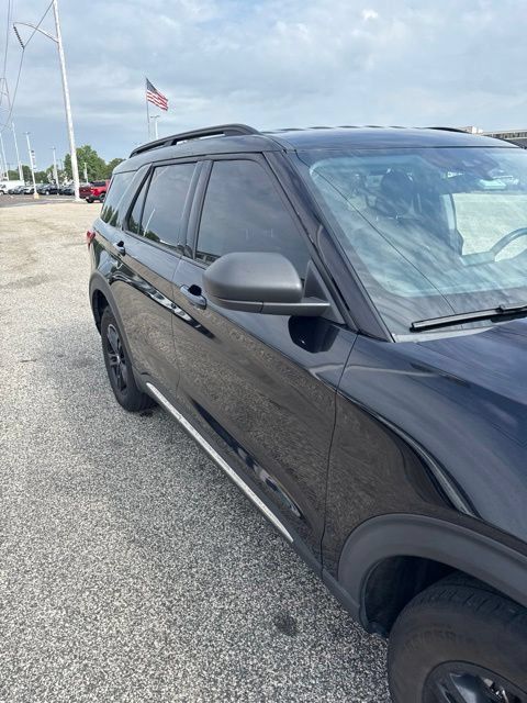 Used 2022 Ford Explorer XLT AWD/4WD image 19