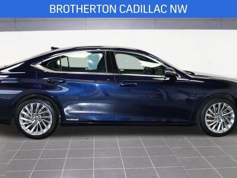 Used 2020 Lexus ES 300h w/ Accessory Package image 8