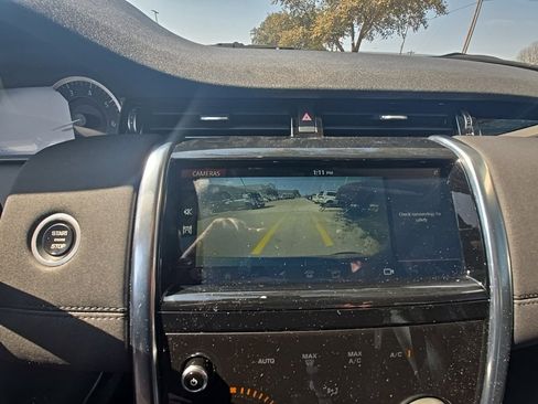 Used 2020 Land Rover Discovery Sport S image 18