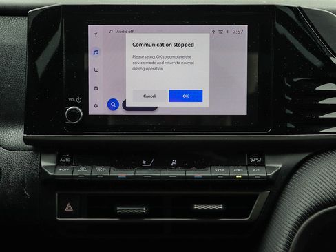 Certified 2025 Toyota Camry SE FWD image 14