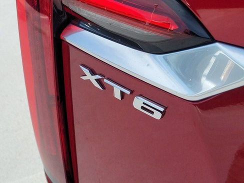 Certified 2023 Cadillac XT6 Premium Luxury FWD image 8