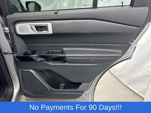 Used 2023 Ford Explorer Platinum w/ Technology Package AWD/4WD image 20