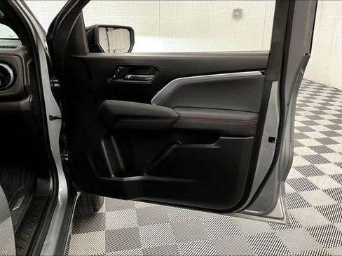 Used 2023 Chevrolet Colorado Z71 w/ Z71 Convenience Package 2 AWD/4WD image 21