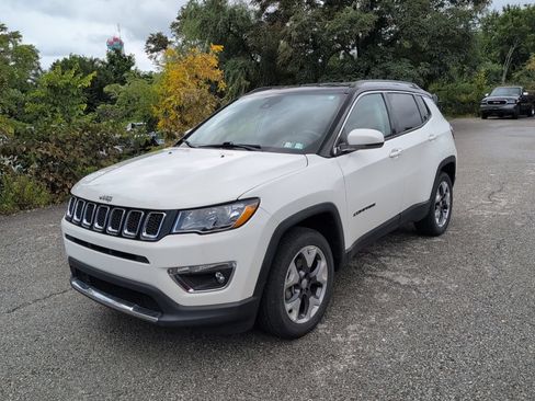 Used 2021 Jeep Compass Limited AWD/4WD image 3