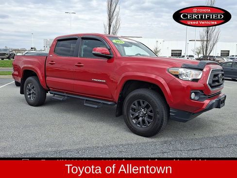 Used 2022 Toyota Tacoma SR5 w/ Technology Package RWD image 1