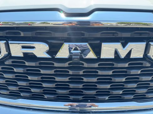 New 2026 RAM 1500 Big Horn AWD/4WD image 9