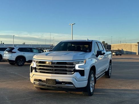 Used 2026 Chevrolet Silverado 1500 High Country AWD/4WD image 8