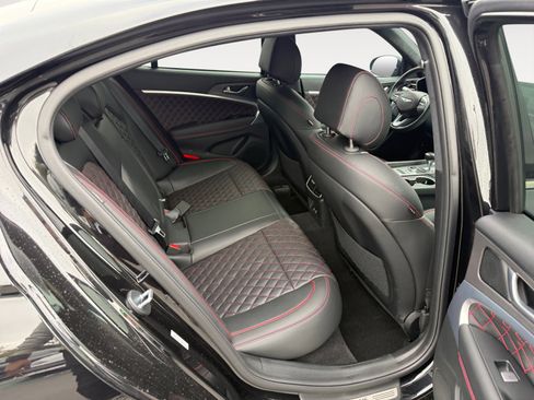 Used 2025 Genesis G70 3.3T Advanced w/ Sport Prestige Package image 18